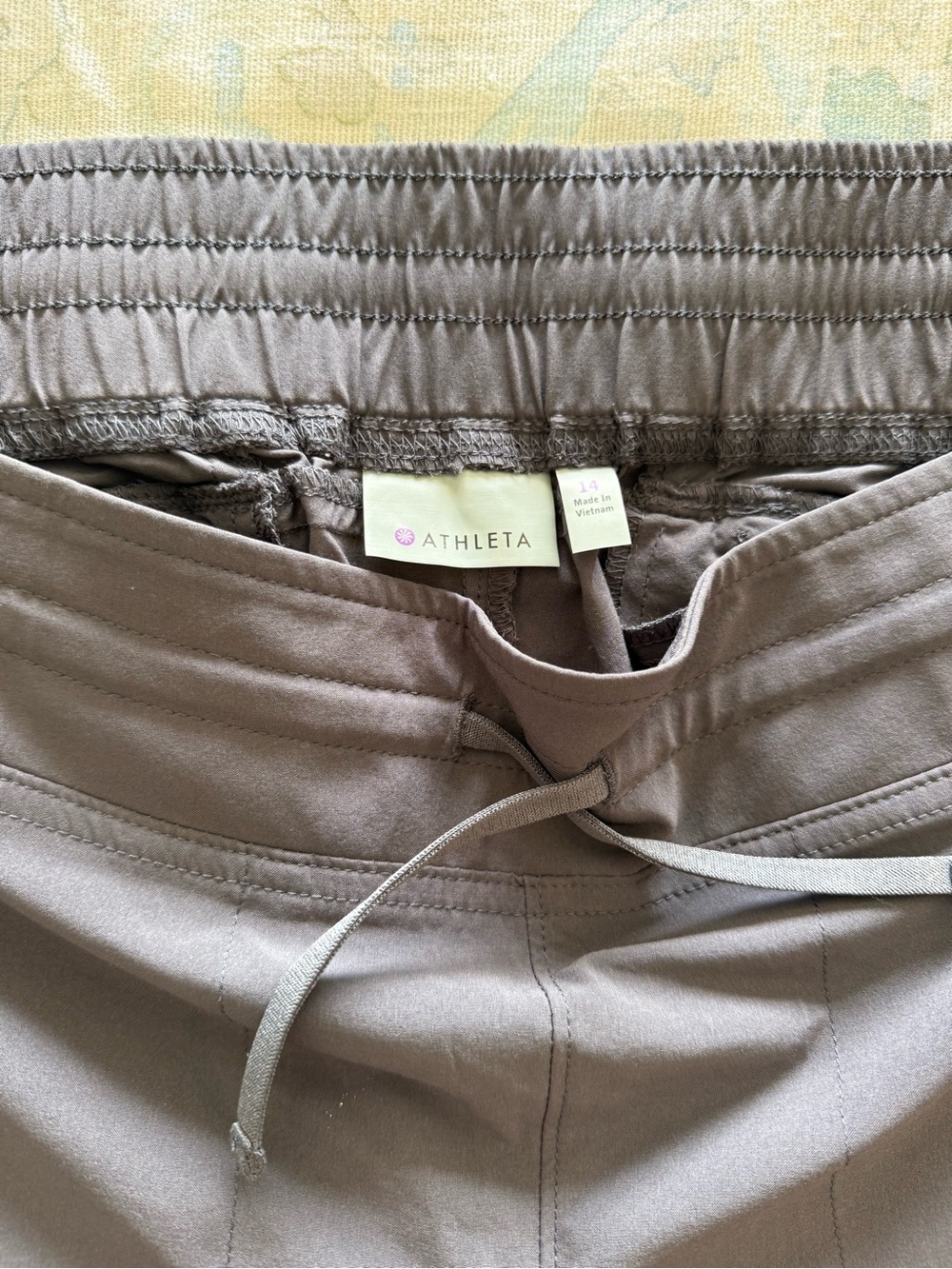 Athleta Womens Gray Elastic Waist Casual Pants Size 14 - Picture 2 of 7